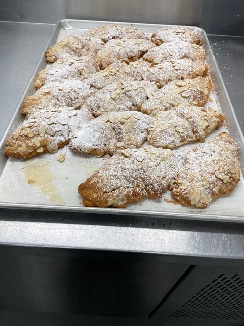 Croissants aux amandes